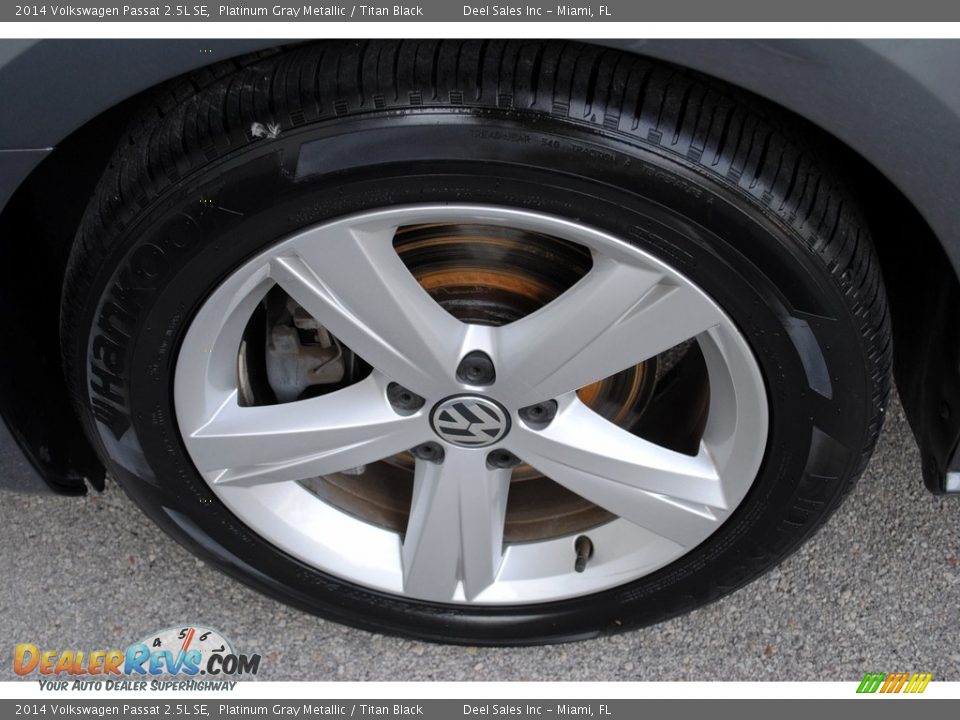 2014 Volkswagen Passat 2.5L SE Platinum Gray Metallic / Titan Black Photo #8