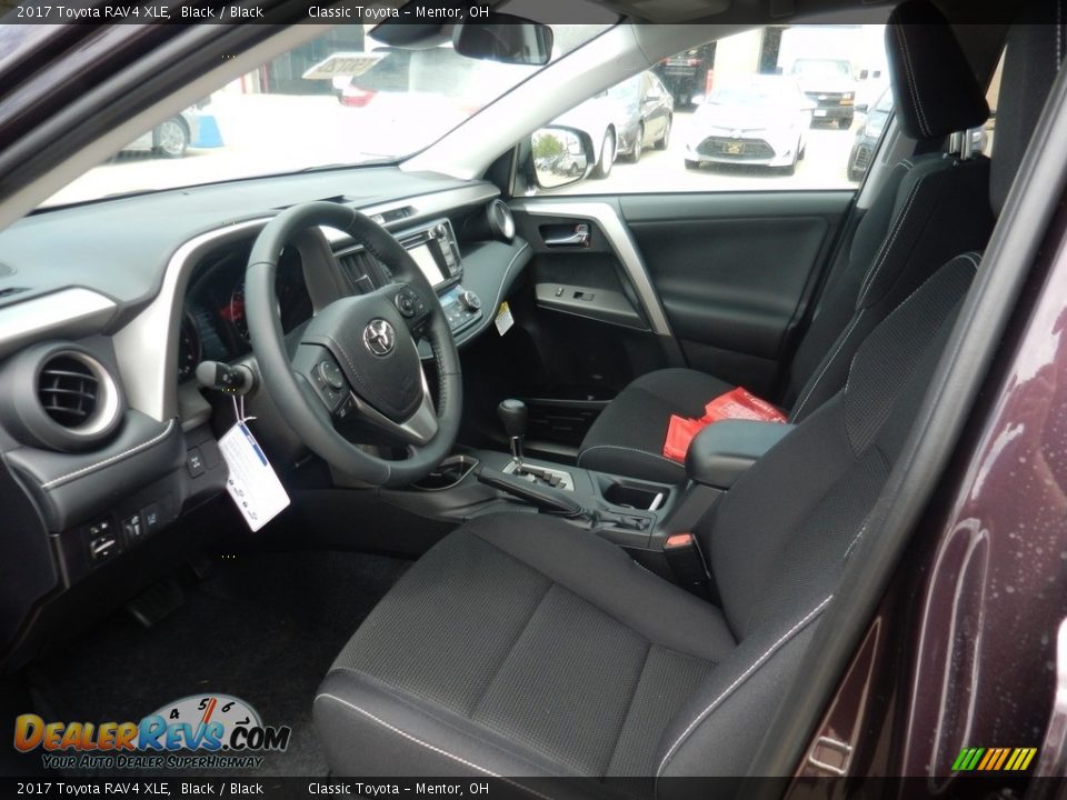 2017 Toyota RAV4 XLE Black / Black Photo #3