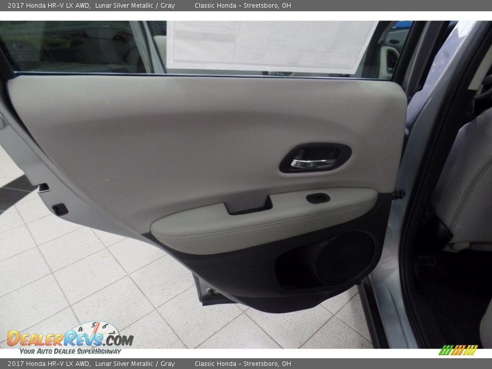 2017 Honda HR-V LX AWD Lunar Silver Metallic / Gray Photo #12