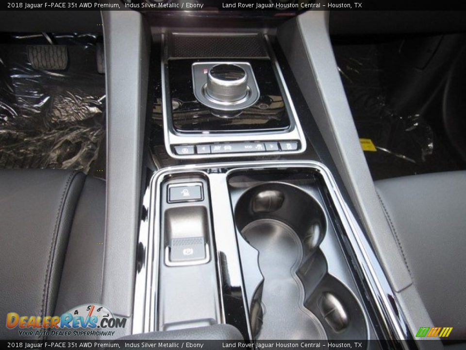 Controls of 2018 Jaguar F-PACE 35t AWD Premium Photo #19