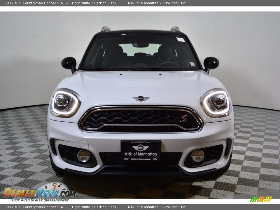 2017 Mini Countryman Cooper S ALL4 Light White / Carbon Black Photo #2