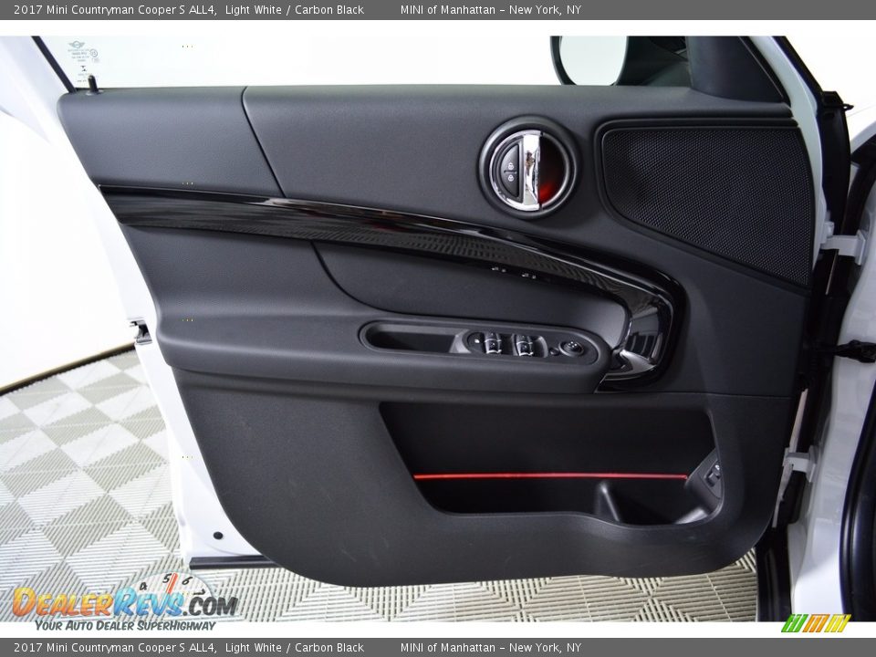 2017 Mini Countryman Cooper S ALL4 Light White / Carbon Black Photo #6