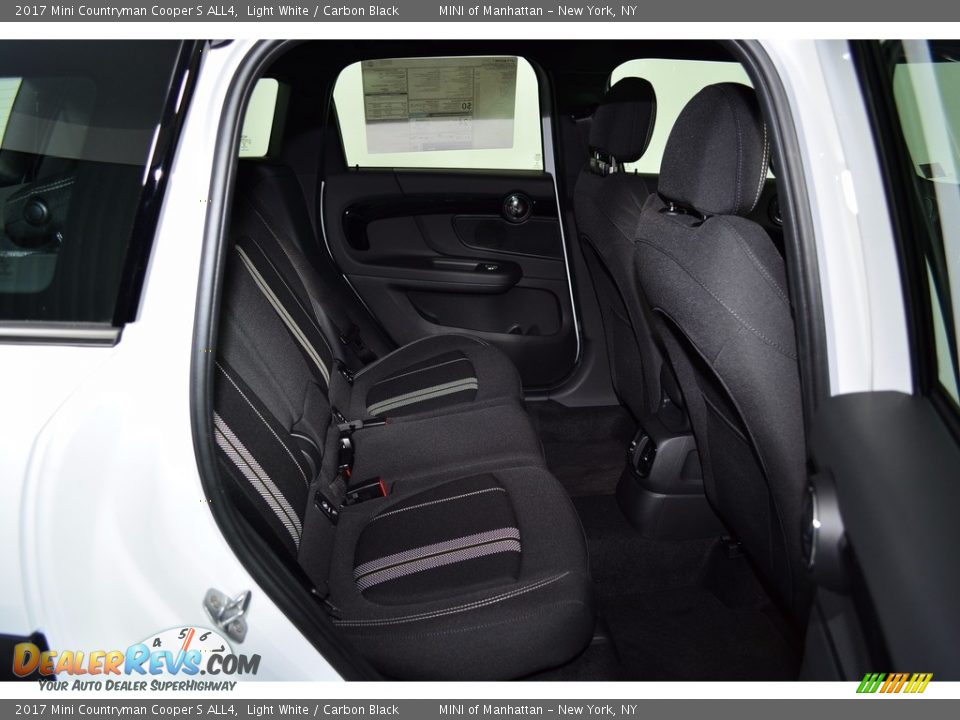 2017 Mini Countryman Cooper S ALL4 Light White / Carbon Black Photo #17