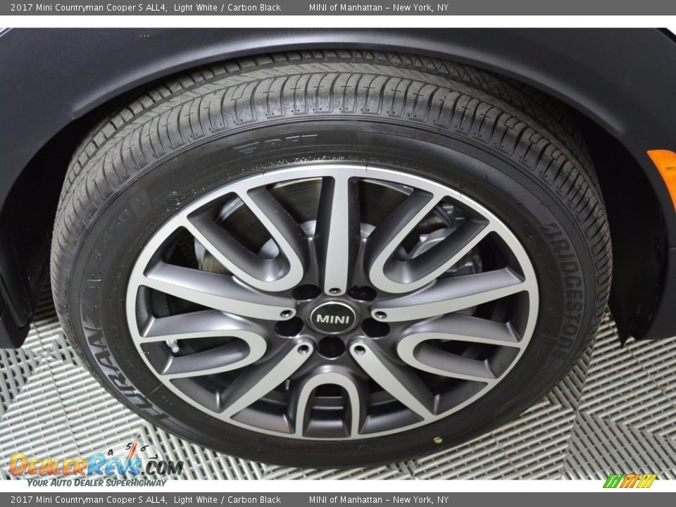 2017 Mini Countryman Cooper S ALL4 Light White / Carbon Black Photo #21