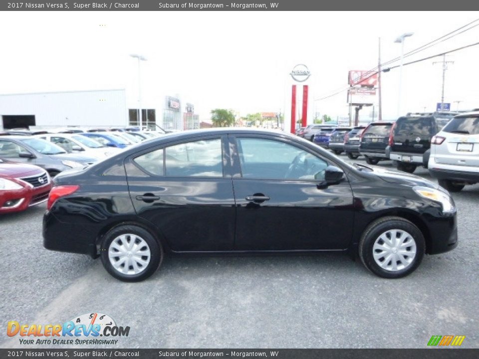 2017 Nissan Versa S Super Black / Charcoal Photo #3