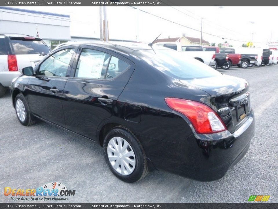 2017 Nissan Versa S Super Black / Charcoal Photo #6