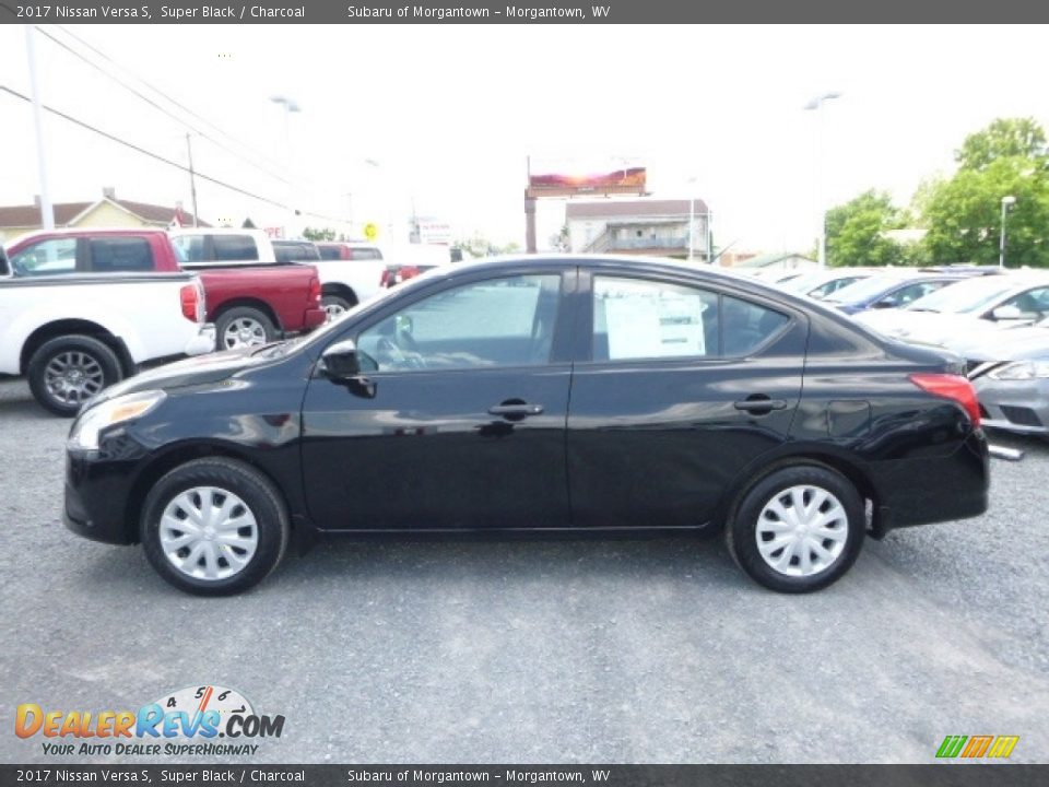 2017 Nissan Versa S Super Black / Charcoal Photo #7