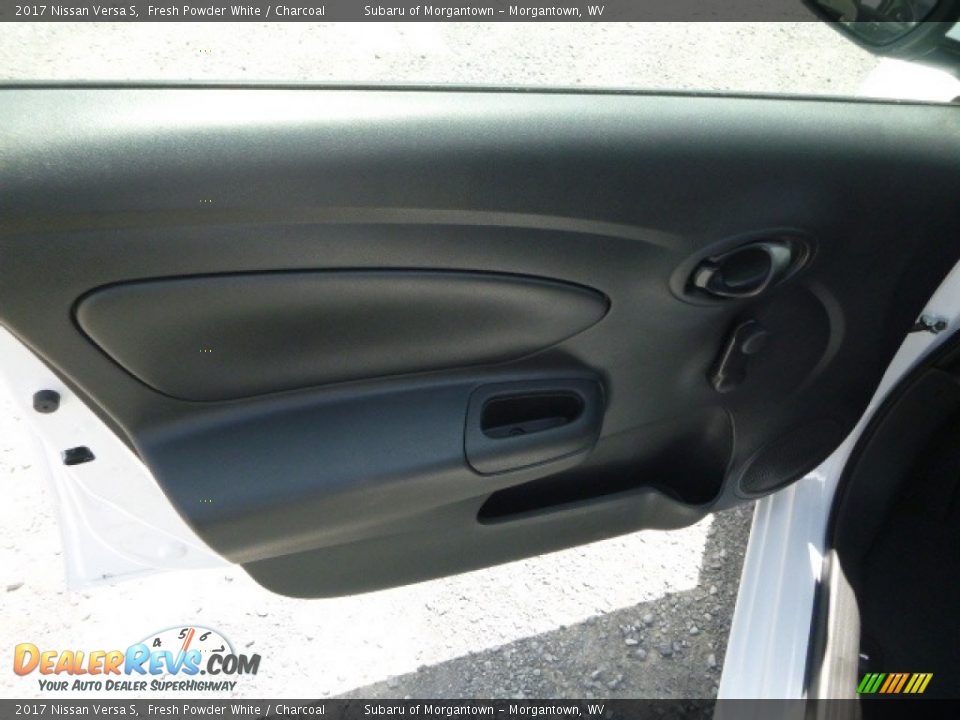 2017 Nissan Versa S Fresh Powder White / Charcoal Photo #15