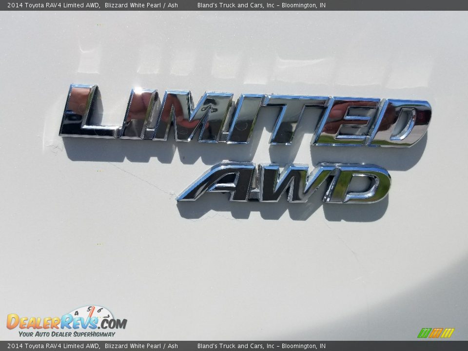 2014 Toyota RAV4 Limited AWD Blizzard White Pearl / Ash Photo #4