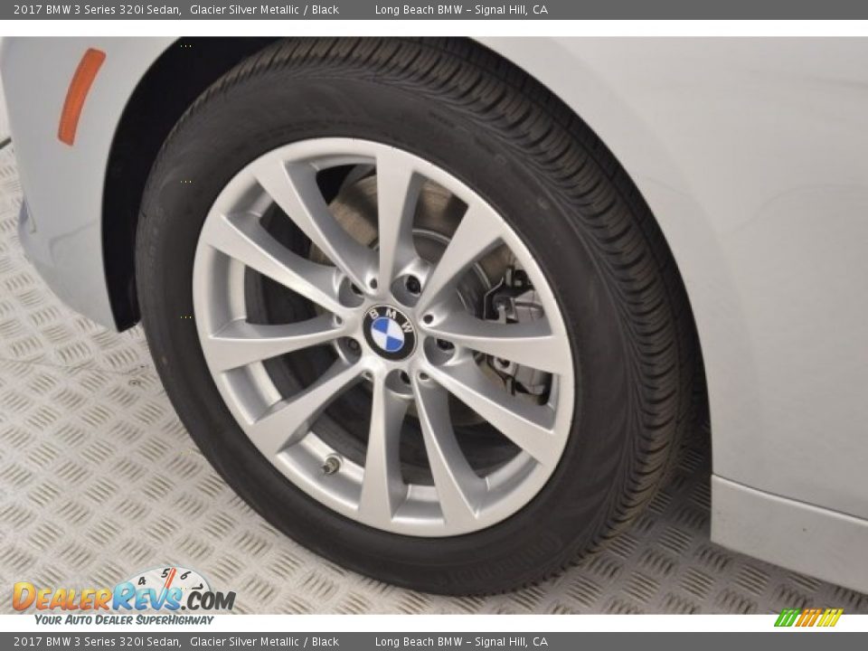 2017 BMW 3 Series 320i Sedan Glacier Silver Metallic / Black Photo #6