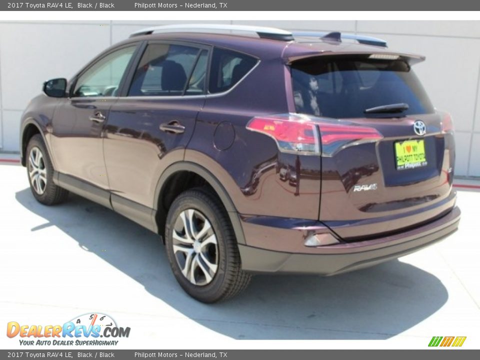 2017 Toyota RAV4 LE Black / Black Photo #6