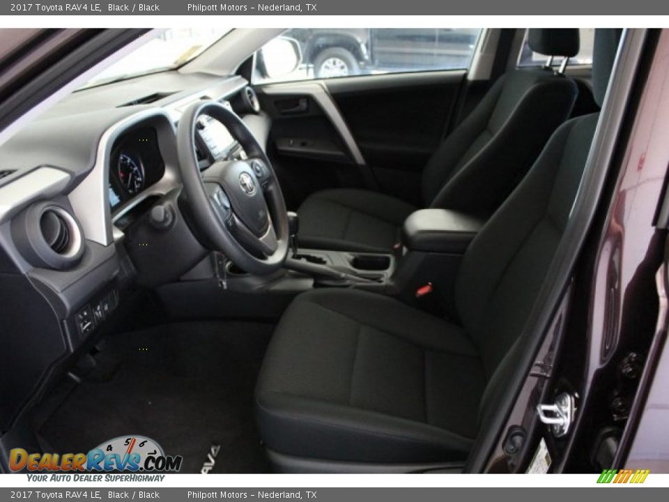 2017 Toyota RAV4 LE Black / Black Photo #10