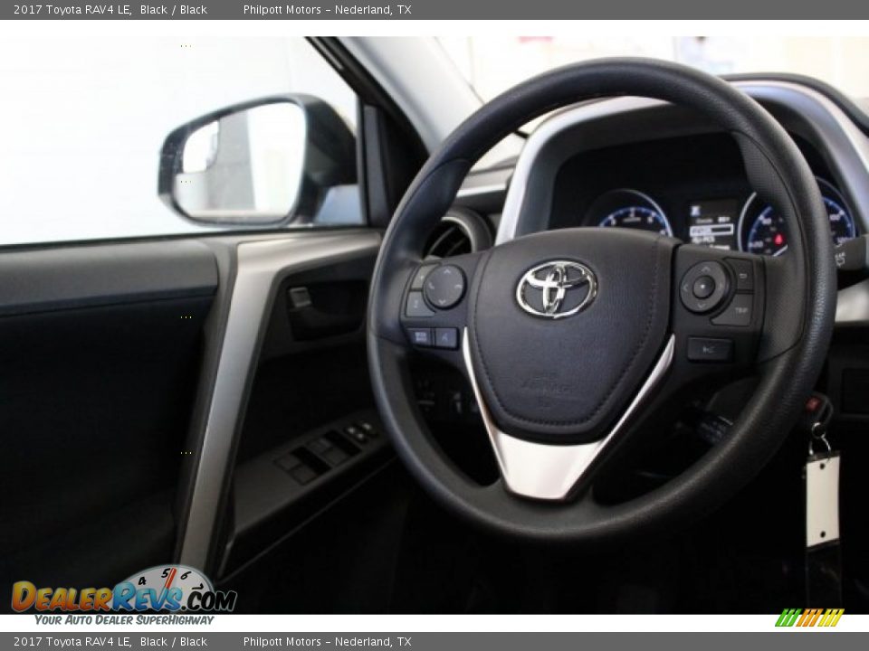 2017 Toyota RAV4 LE Black / Black Photo #19