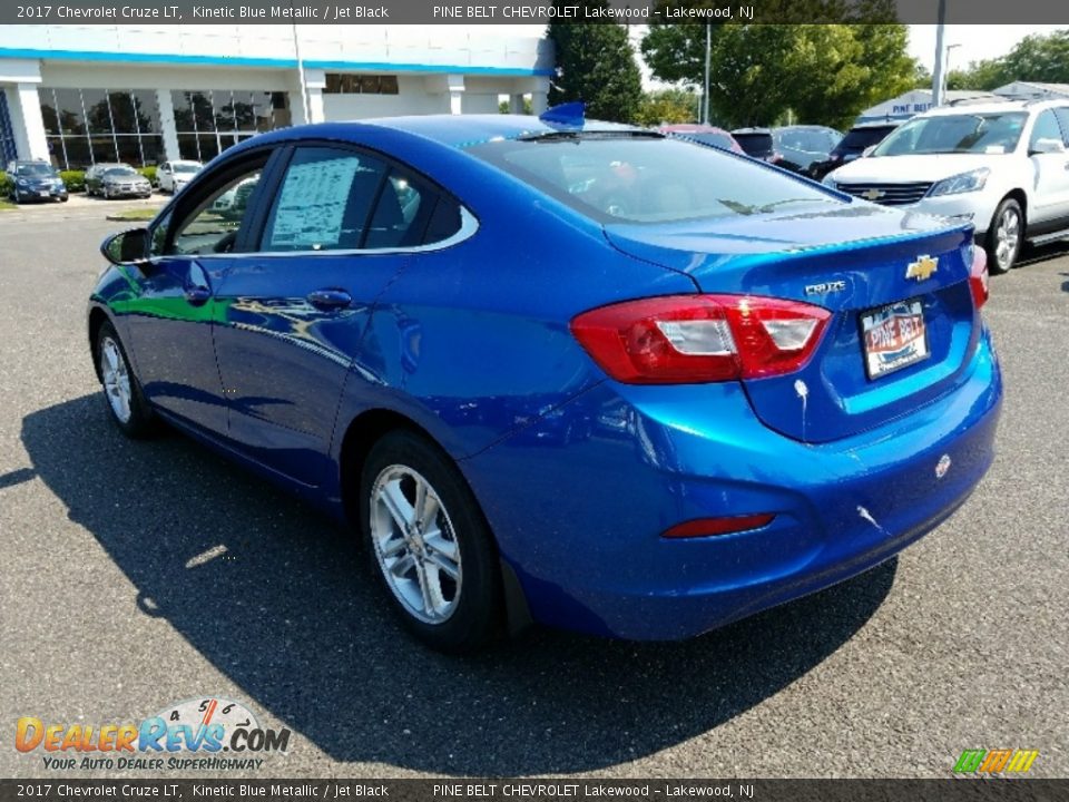 2017 Chevrolet Cruze LT Kinetic Blue Metallic / Jet Black Photo #4