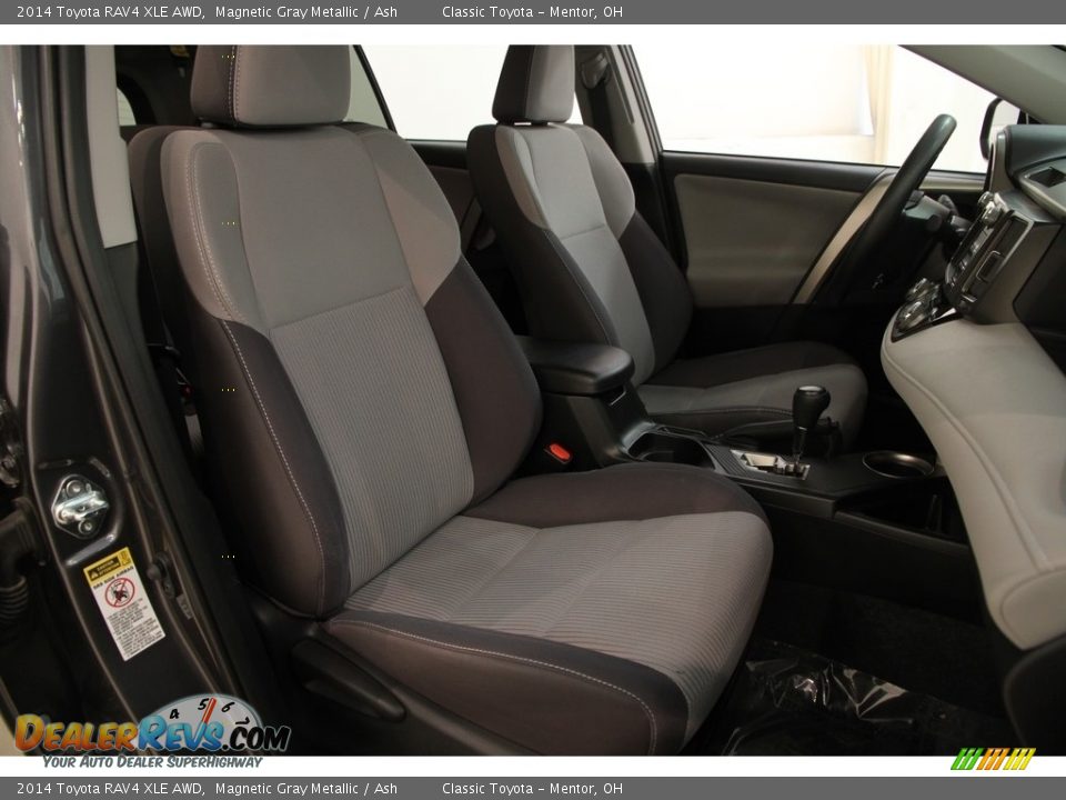 2014 Toyota RAV4 XLE AWD Magnetic Gray Metallic / Ash Photo #13