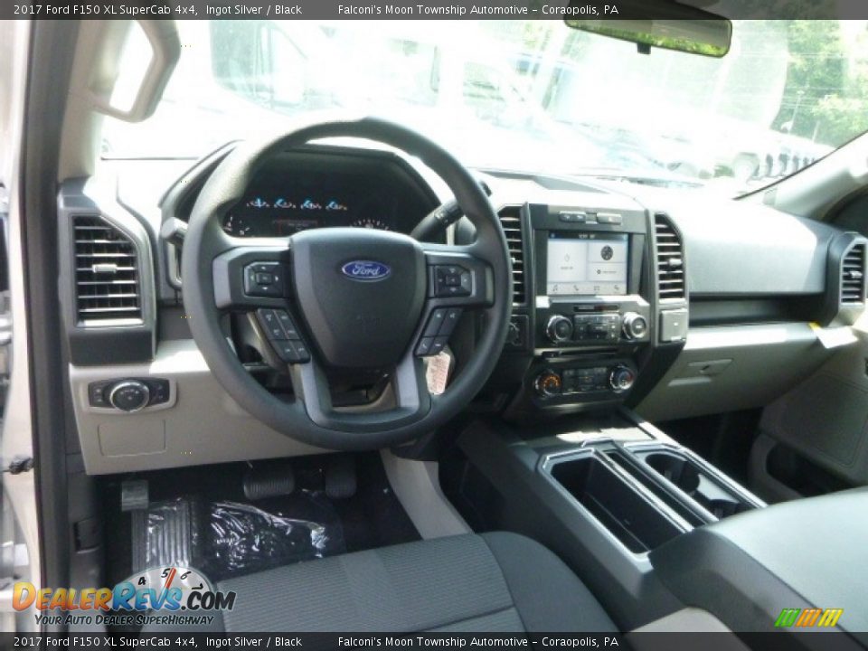 2017 Ford F150 XL SuperCab 4x4 Ingot Silver / Black Photo #9