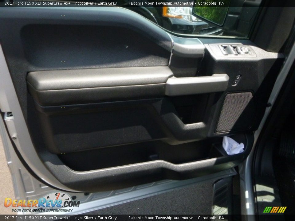 2017 Ford F150 XLT SuperCrew 4x4 Ingot Silver / Earth Gray Photo #10