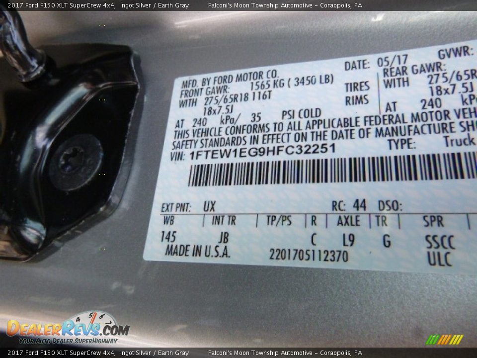 2017 Ford F150 XLT SuperCrew 4x4 Ingot Silver / Earth Gray Photo #12