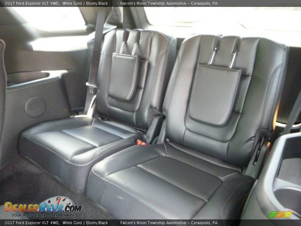 2017 Ford Explorer XLT 4WD White Gold / Ebony Black Photo #9
