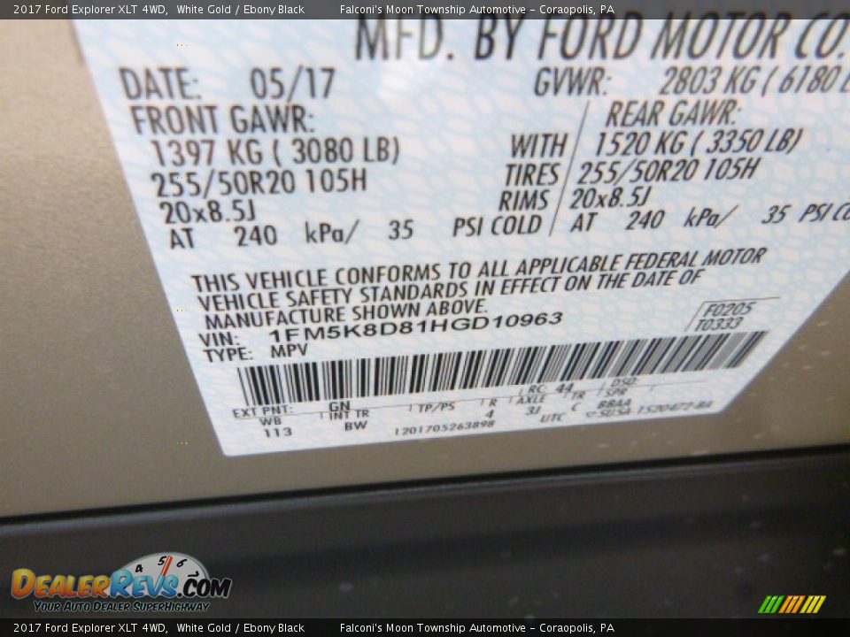 2017 Ford Explorer XLT 4WD White Gold / Ebony Black Photo #12