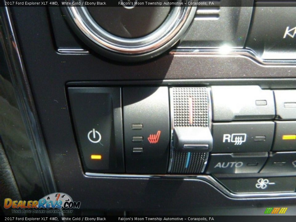 2017 Ford Explorer XLT 4WD White Gold / Ebony Black Photo #13
