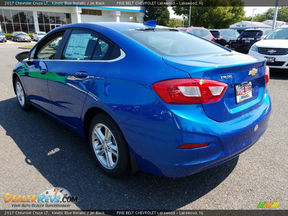 2017 Chevrolet Cruze LT Kinetic Blue Metallic / Jet Black Photo #4