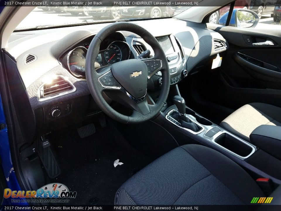 2017 Chevrolet Cruze LT Kinetic Blue Metallic / Jet Black Photo #7