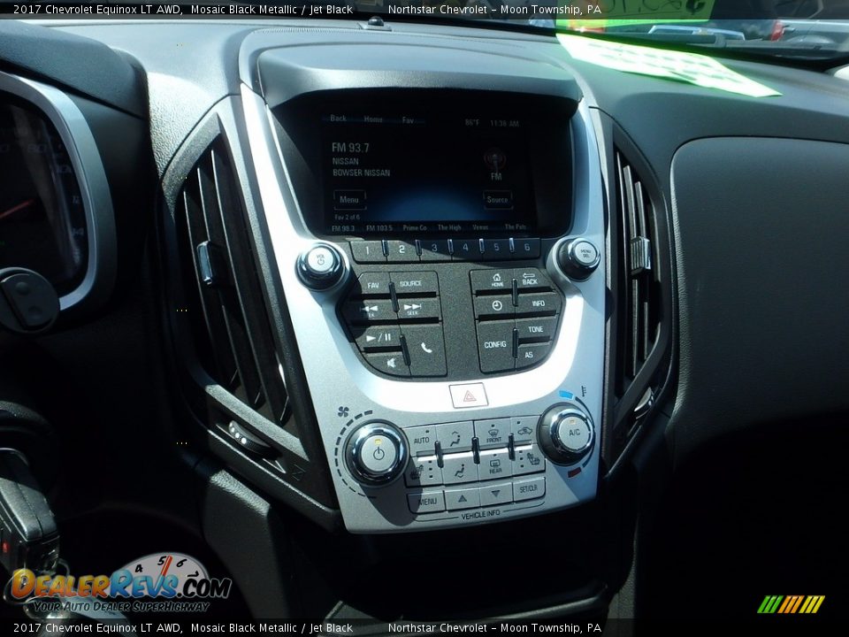 2017 Chevrolet Equinox LT AWD Mosaic Black Metallic / Jet Black Photo #17