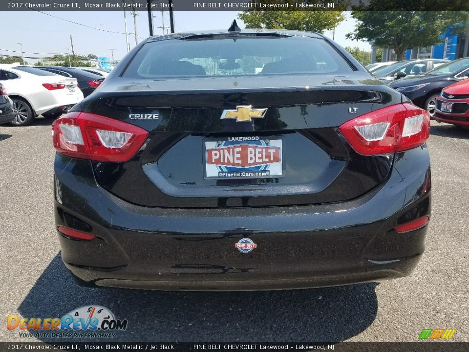 2017 Chevrolet Cruze LT Mosaic Black Metallic / Jet Black Photo #4