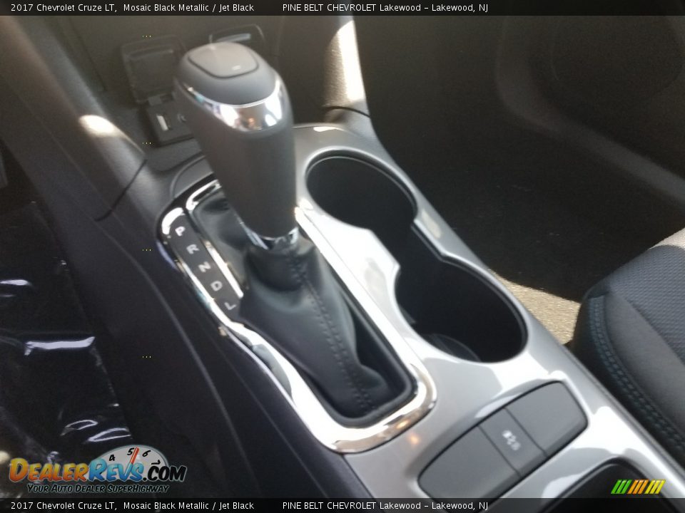 2017 Chevrolet Cruze LT Mosaic Black Metallic / Jet Black Photo #8