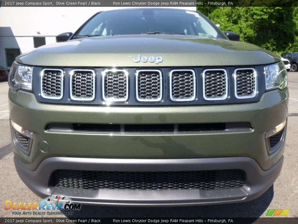 2017 Jeep Compass Sport Olive Green Pearl / Black Photo #9