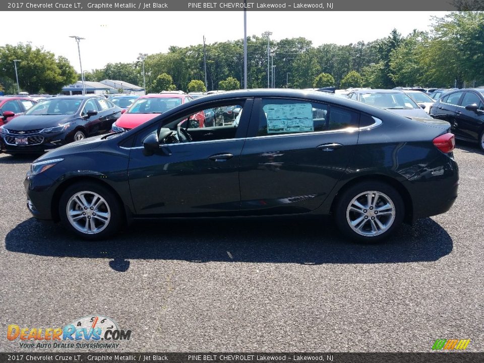 2017 Chevrolet Cruze LT Graphite Metallic / Jet Black Photo #3