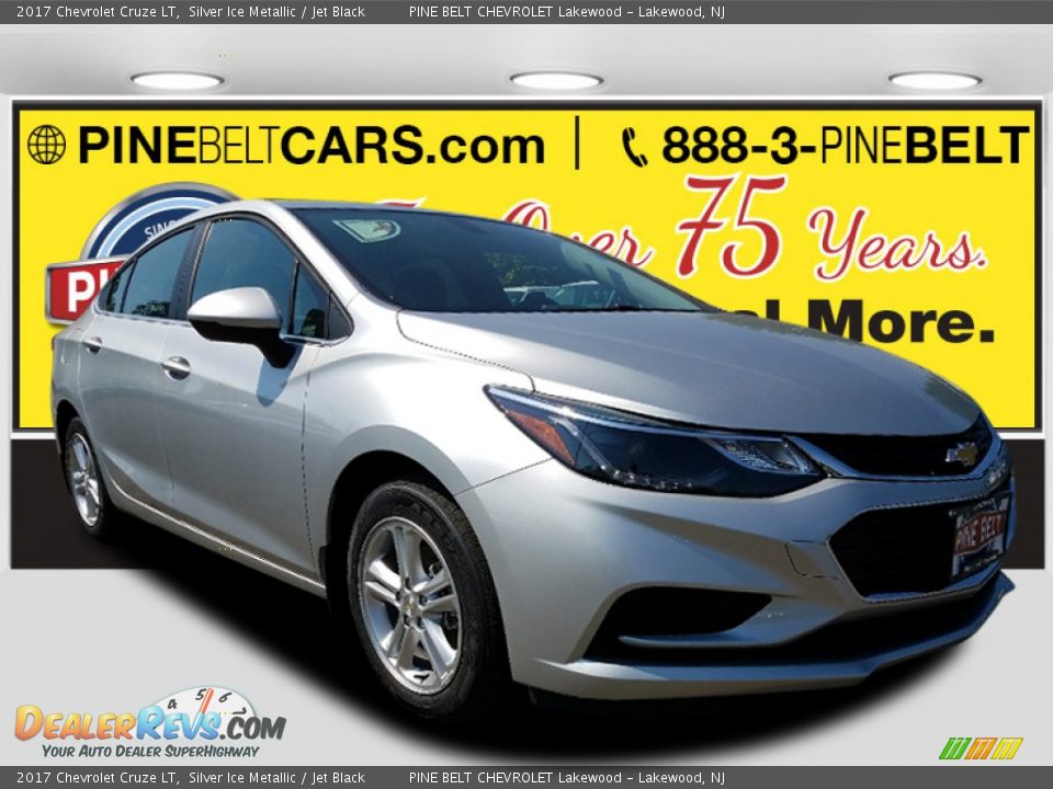 2017 Chevrolet Cruze LT Silver Ice Metallic / Jet Black Photo #1