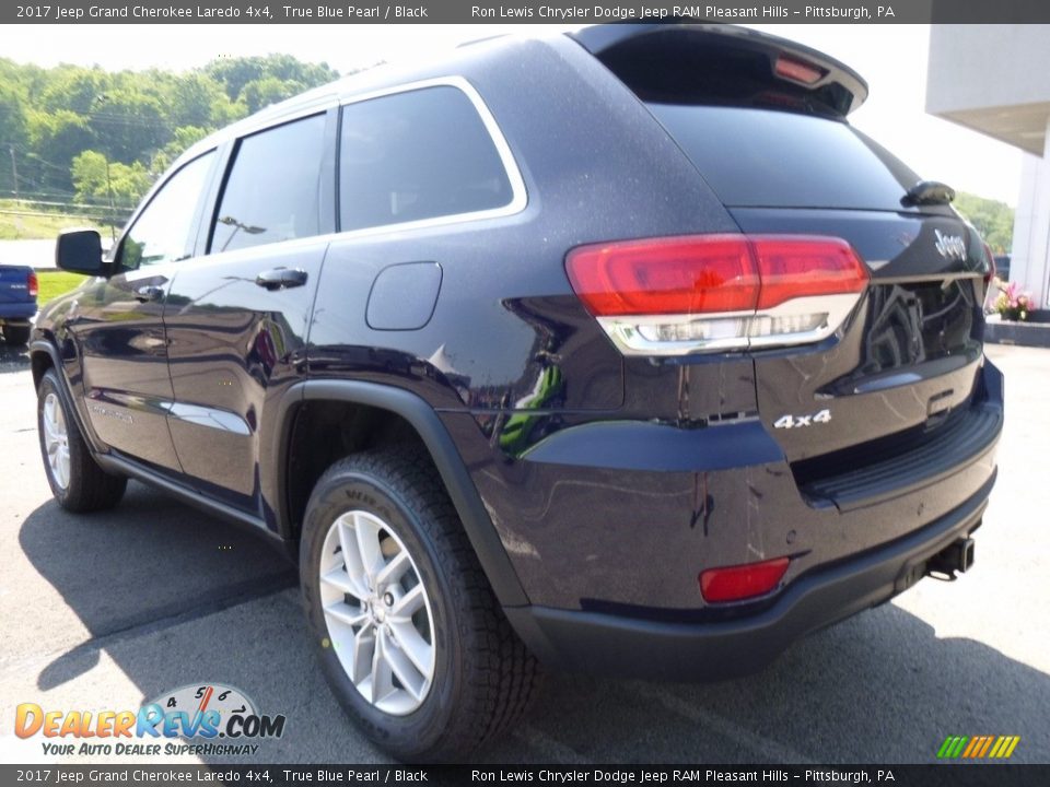 2017 Jeep Grand Cherokee Laredo 4x4 True Blue Pearl / Black Photo #3