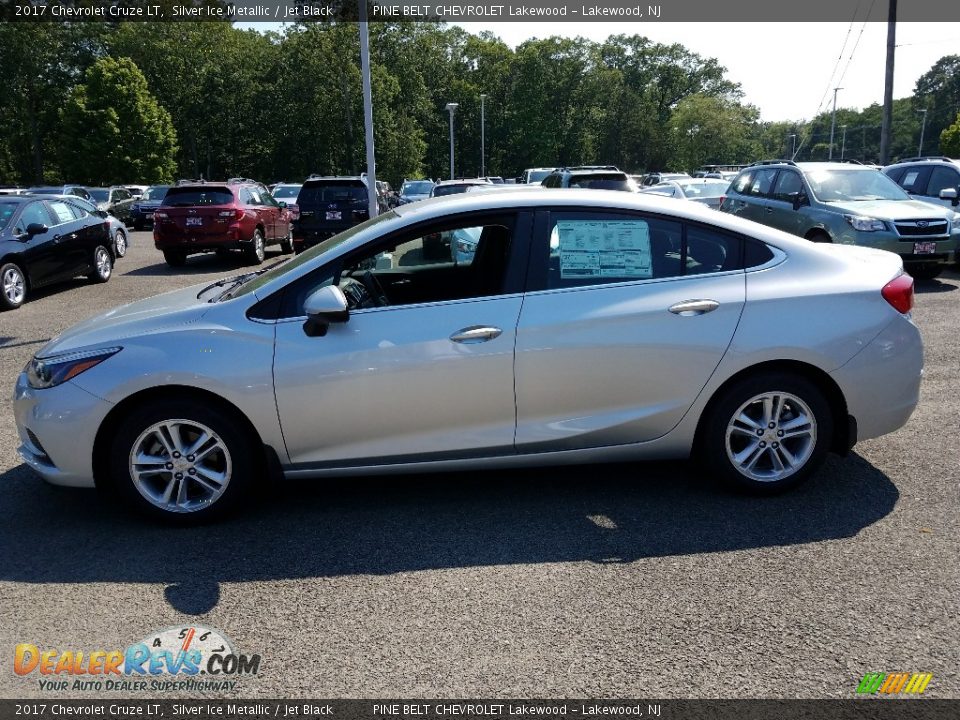 2017 Chevrolet Cruze LT Silver Ice Metallic / Jet Black Photo #3