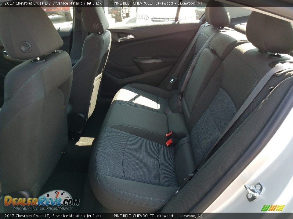 2017 Chevrolet Cruze LT Silver Ice Metallic / Jet Black Photo #6