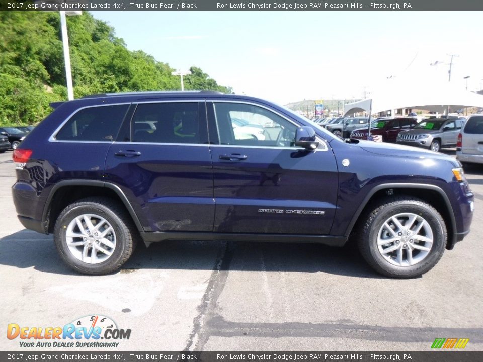 2017 Jeep Grand Cherokee Laredo 4x4 True Blue Pearl / Black Photo #8