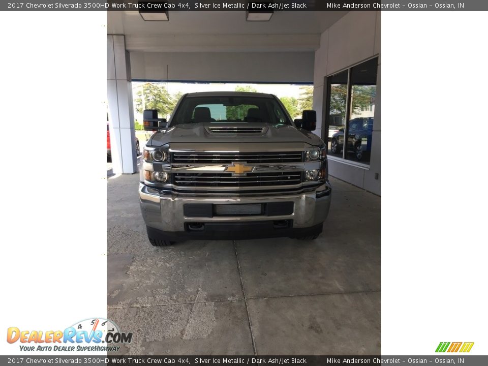 2017 Chevrolet Silverado 3500HD Work Truck Crew Cab 4x4 Silver Ice Metallic / Dark Ash/Jet Black Photo #1