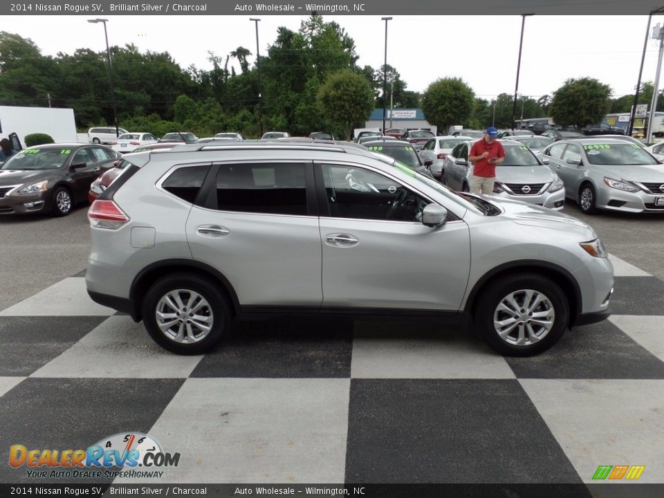2014 Nissan Rogue SV Brilliant Silver / Charcoal Photo #3