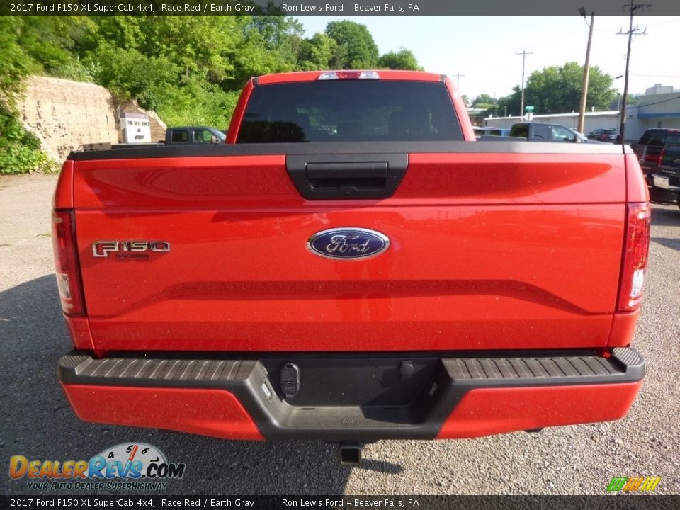 2017 Ford F150 XL SuperCab 4x4 Race Red / Earth Gray Photo #3