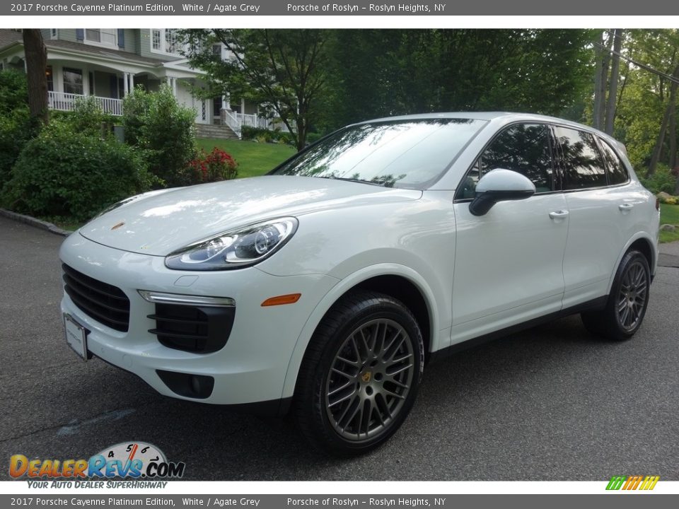 Front 3/4 View of 2017 Porsche Cayenne Platinum Edition Photo #1