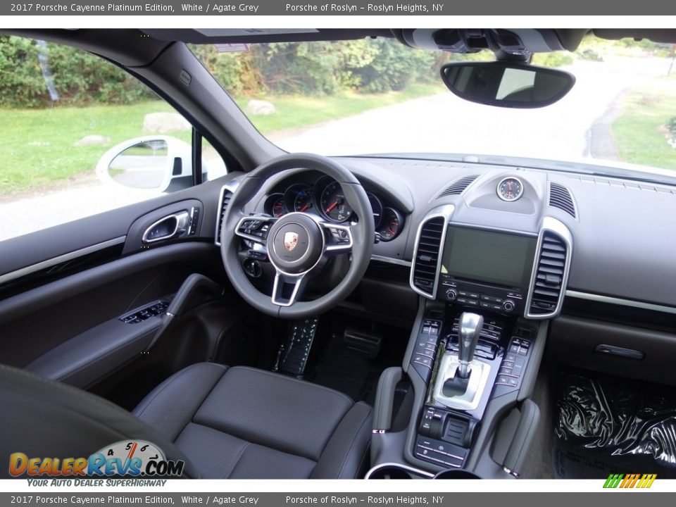 Dashboard of 2017 Porsche Cayenne Platinum Edition Photo #12