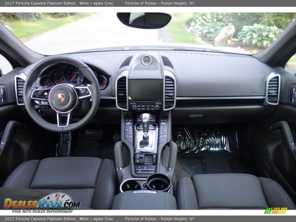 Dashboard of 2017 Porsche Cayenne Platinum Edition Photo #13