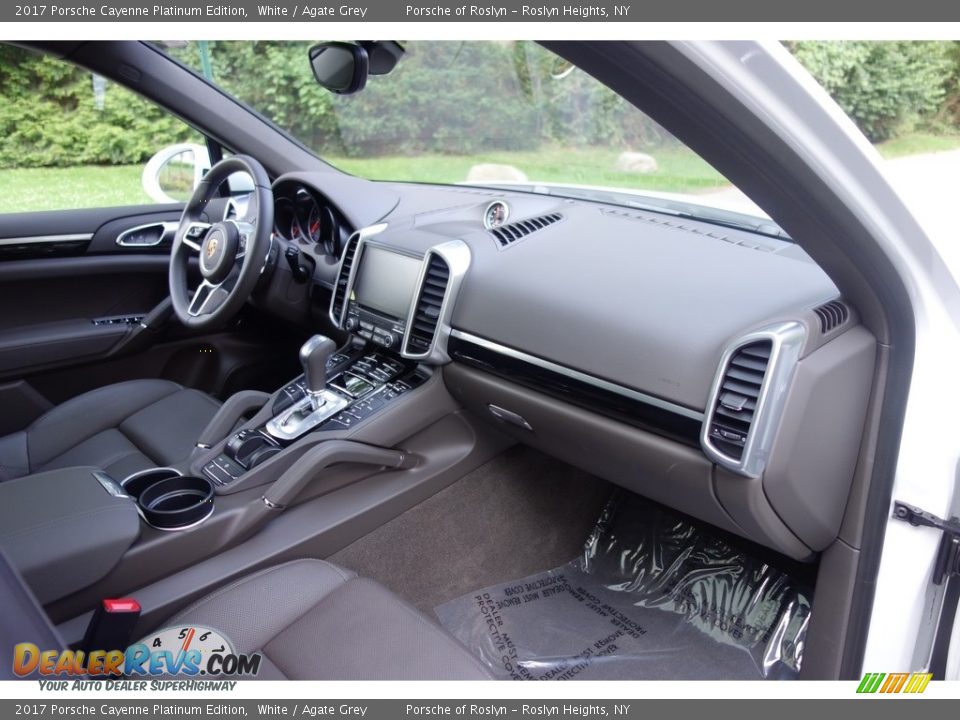 2017 Porsche Cayenne Platinum Edition White / Agate Grey Photo #16