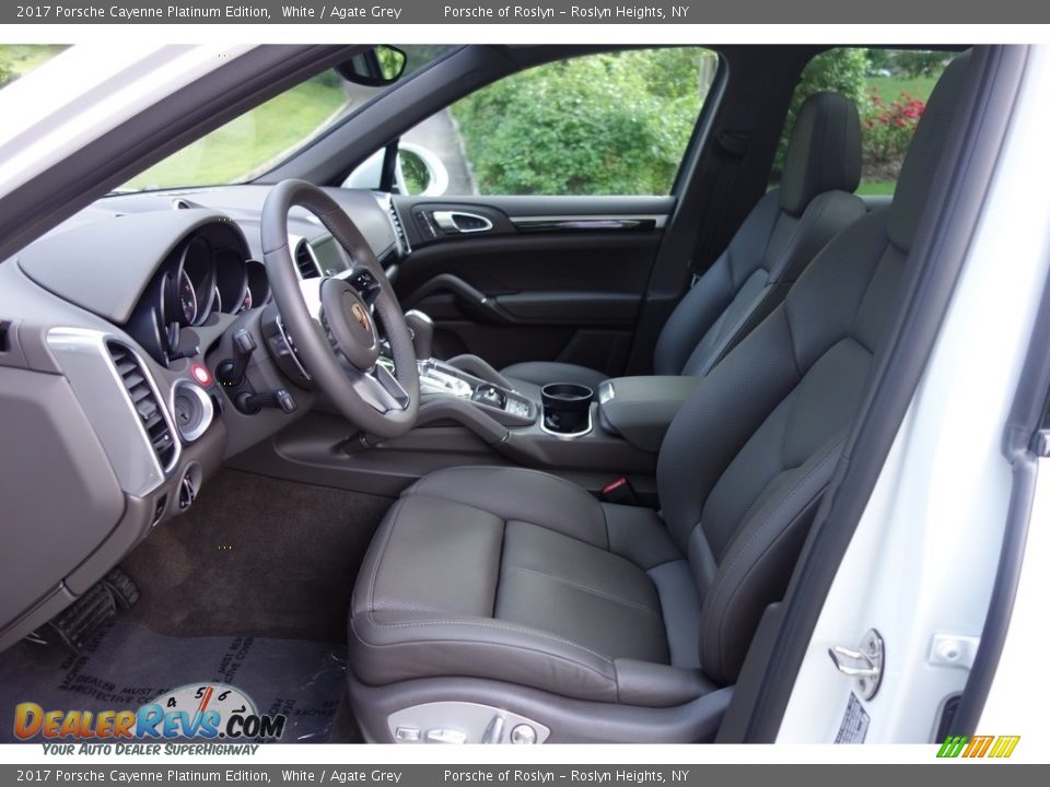 Front Seat of 2017 Porsche Cayenne Platinum Edition Photo #18