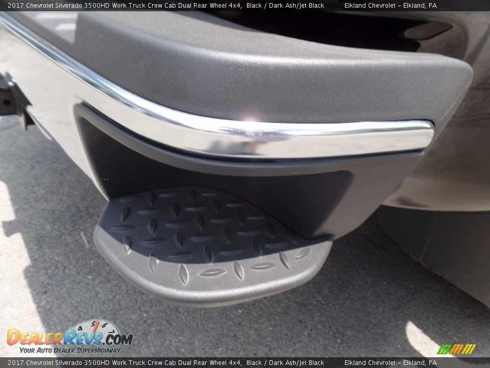 2017 Chevrolet Silverado 3500HD Work Truck Crew Cab Dual Rear Wheel 4x4 Black / Dark Ash/Jet Black Photo #15
