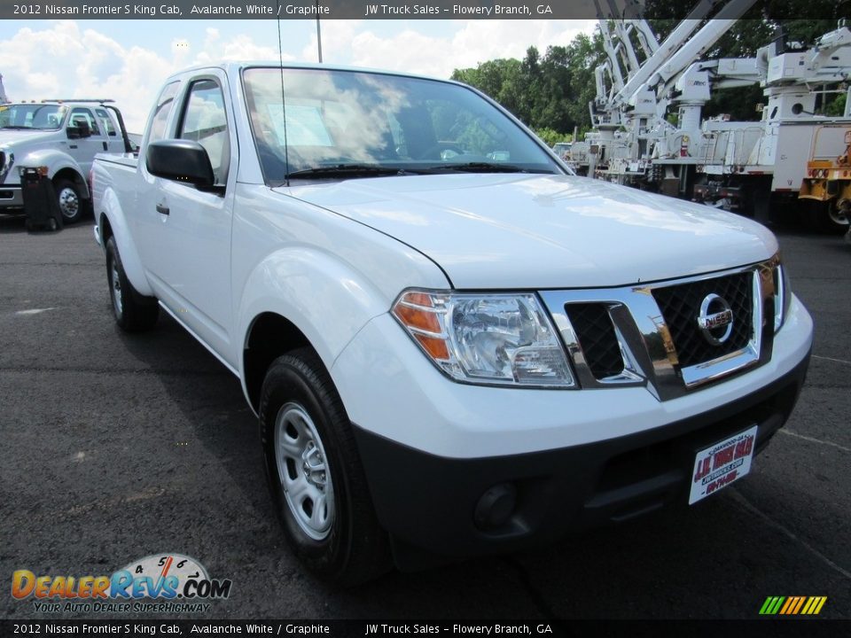 2012 Nissan Frontier S King Cab Avalanche White / Graphite Photo #9