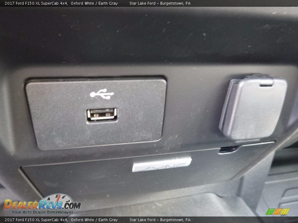2017 Ford F150 XL SuperCab 4x4 Oxford White / Earth Gray Photo #19