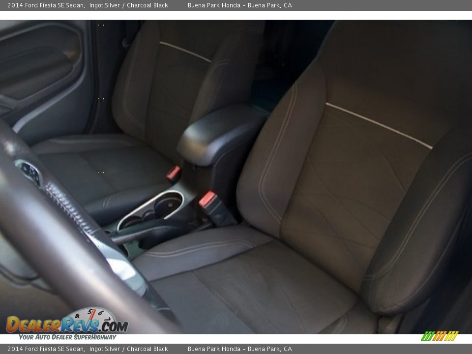 2014 Ford Fiesta SE Sedan Ingot Silver / Charcoal Black Photo #12