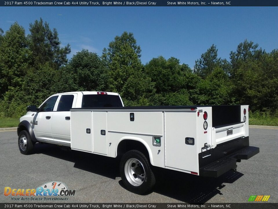 2017 Ram 4500 Tradesman Crew Cab 4x4 Utility Truck Bright White / Black/Diesel Gray Photo #10